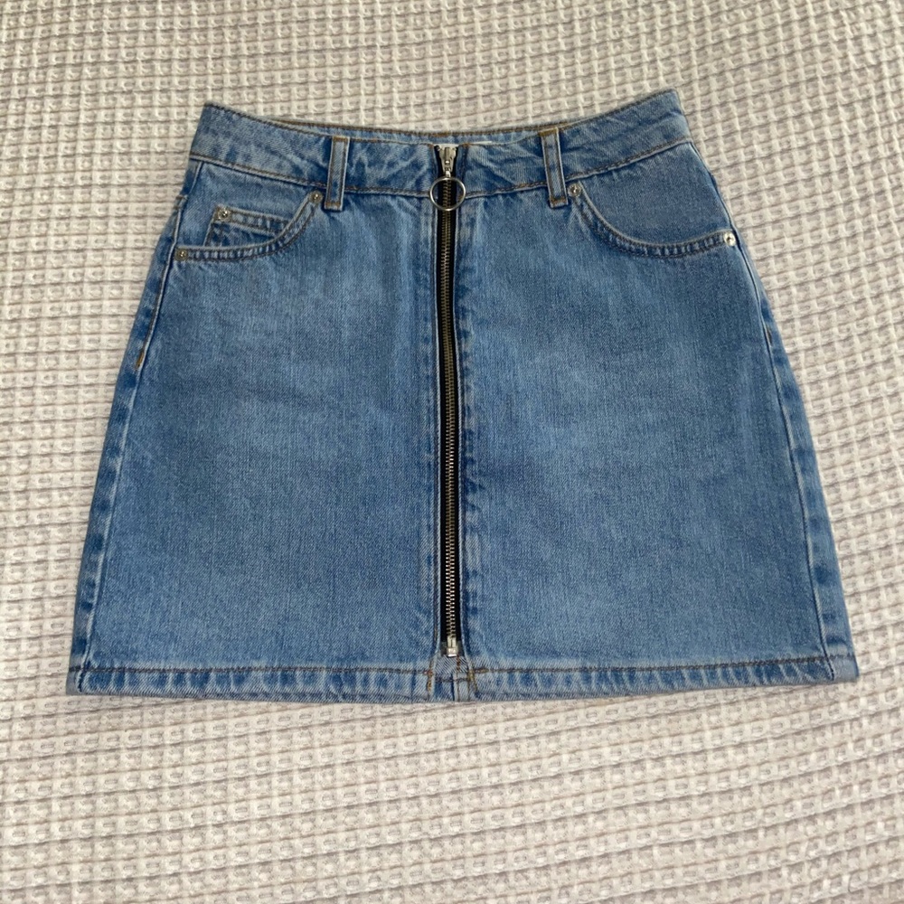 Blue Denim Skirt with Circle Zipper